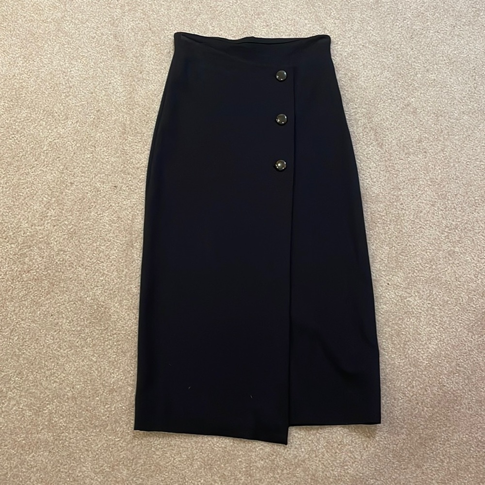 Never Worn! Aritzia Babaton Black midi pencil skirt size 00